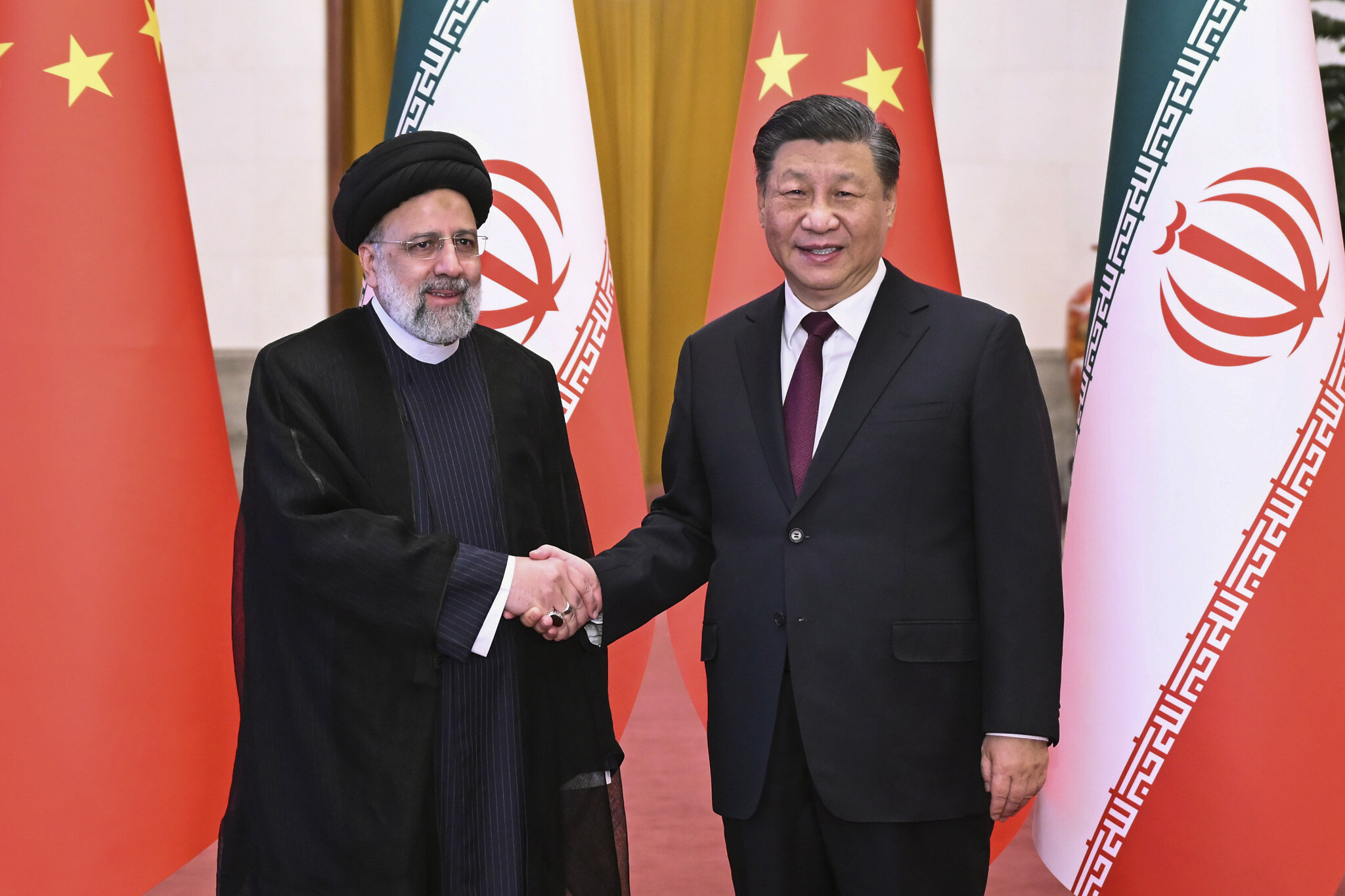 Iran and the Arab nations of the Persian Gulf will meet in China.