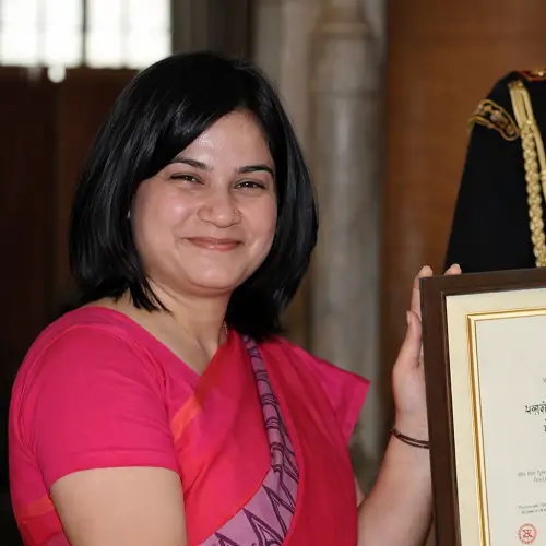 Smt. Gauri Maulekhi