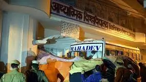 Take steps to arrest absconding