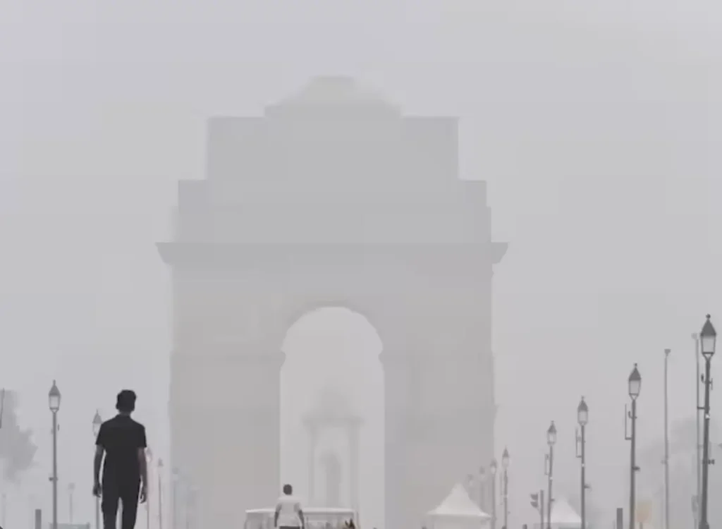 IS IT MAY OR DECEMBER IN DELHI FOG